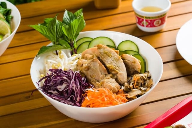 Lemongrass Chicken Vermicelli Bowl.