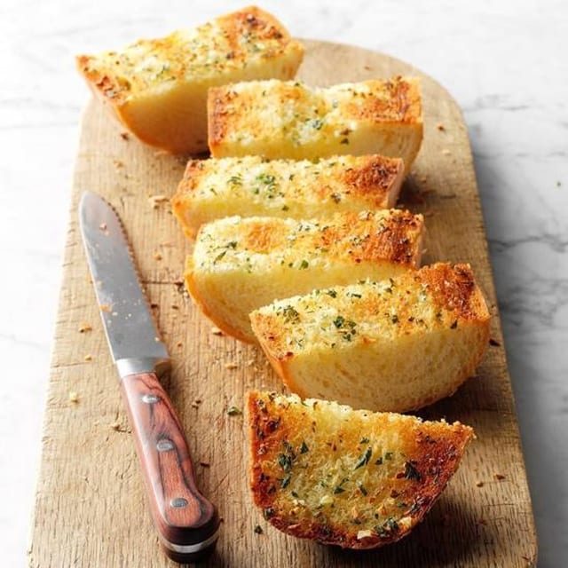 Toasted Garlic Aioli Bread.