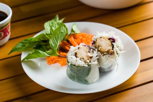 1 Summer Roll.