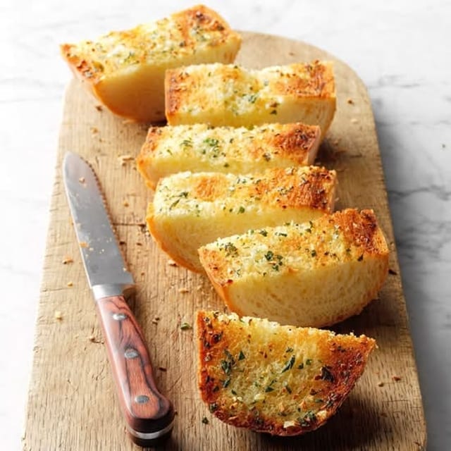 Toasted Garlic Aioli Bread.